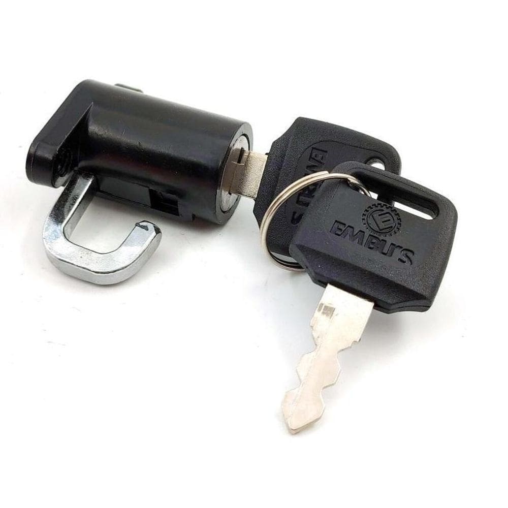 Trava Capacete Suzuki Intruder 125 2012 Até 2015