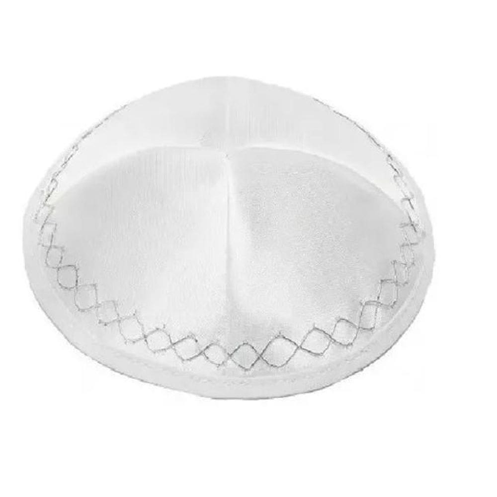 Kipá De Cetim Branco Com Bordado Em Prata - De Israel