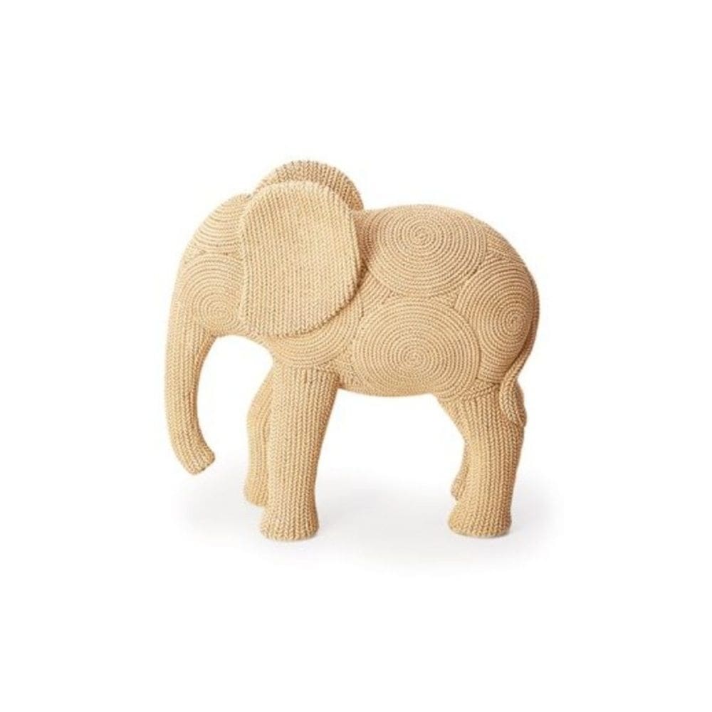 Escultura Decorativa Elefante Bege em Poliresina C/Acabamento Artificial de Crochê 23x23cm Mart