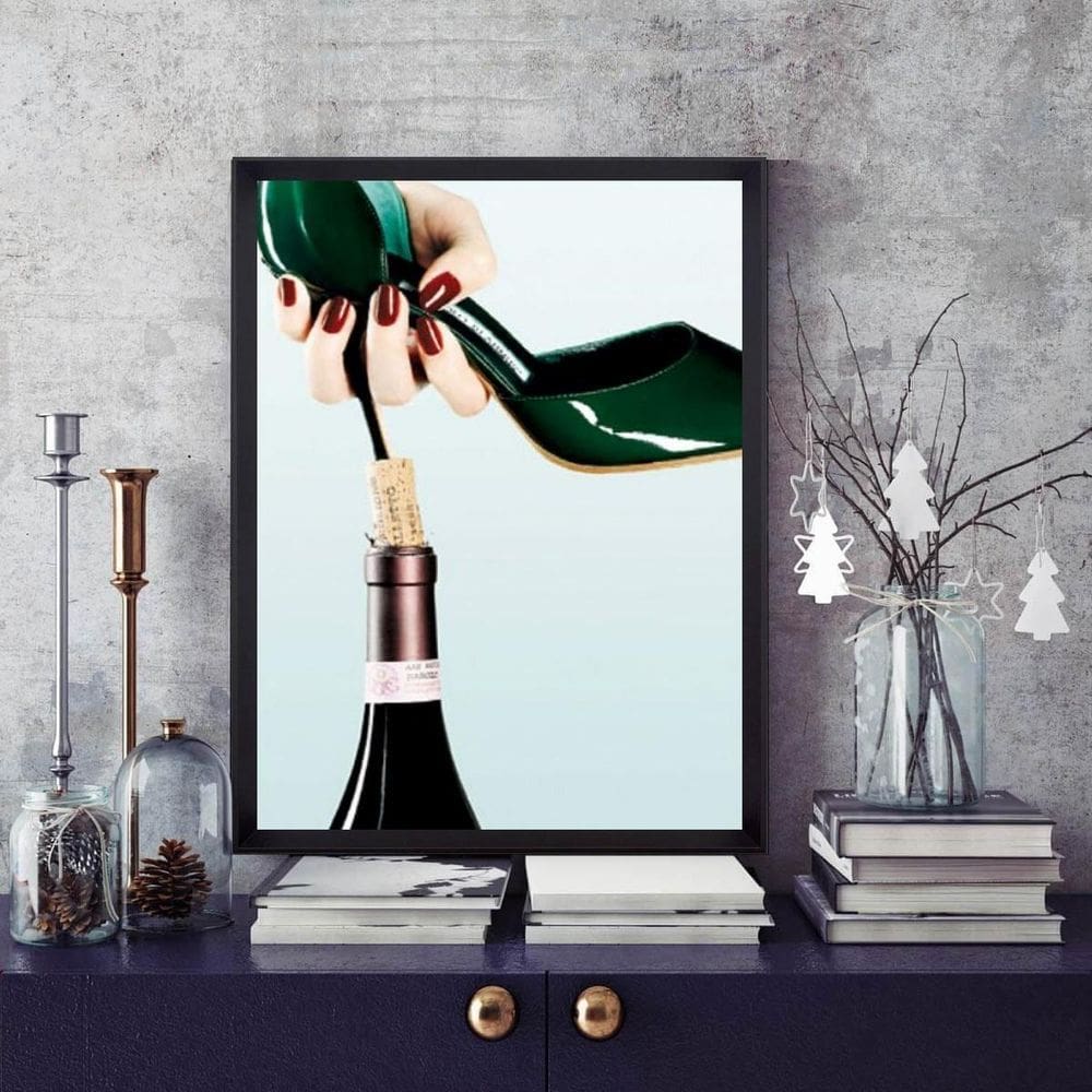 Quadro Vinho - Sapato Salto Saca Rolha 33X24Cm - Com Vidro