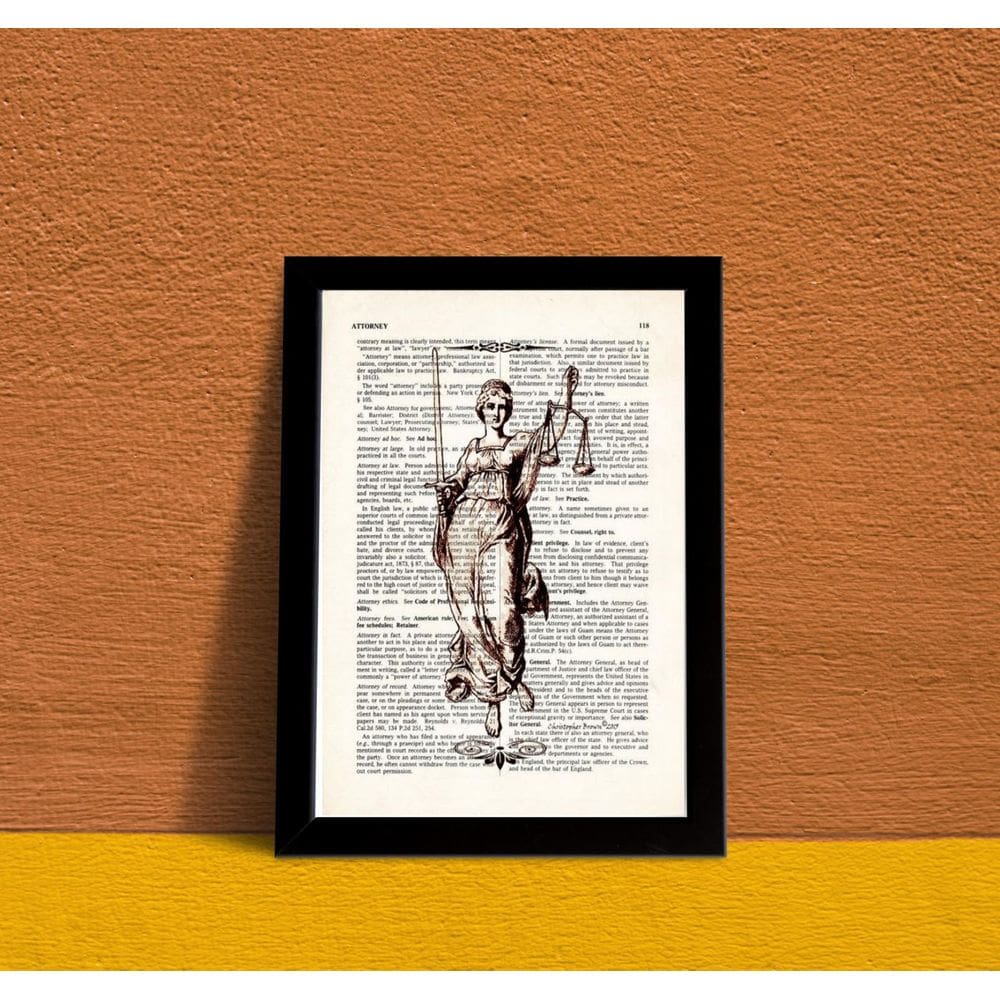 Quadro Deusa da Justiça Vintage 33x24cm - Moldura Branca