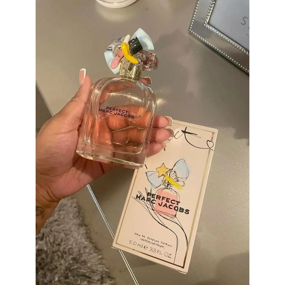 Perfume feminino Marc Jacobs Perfect Eau | Casas Bahia