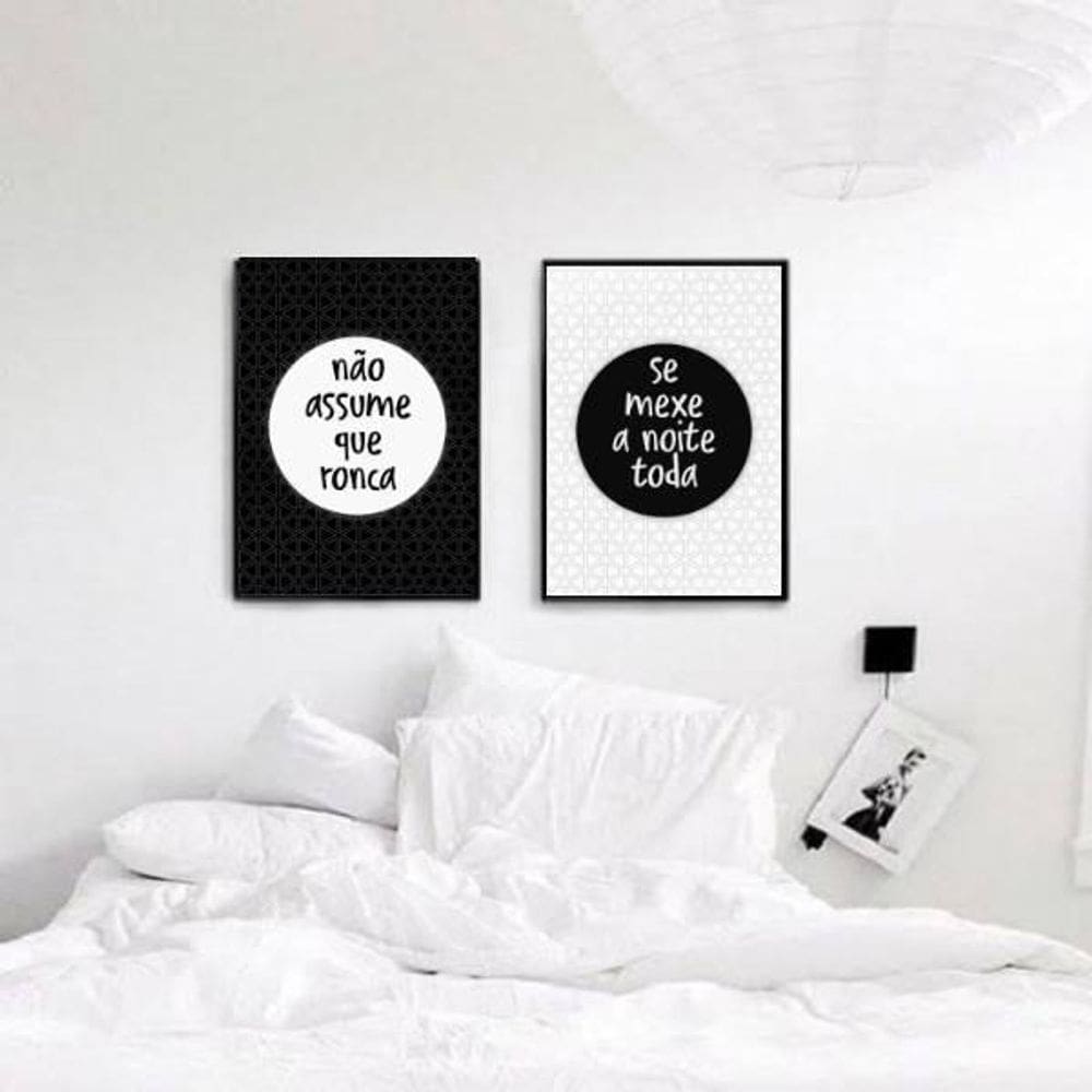 Kit 2 Quadros Casal Ronca E Se Mexe 24X18 Com Vidro - Preta