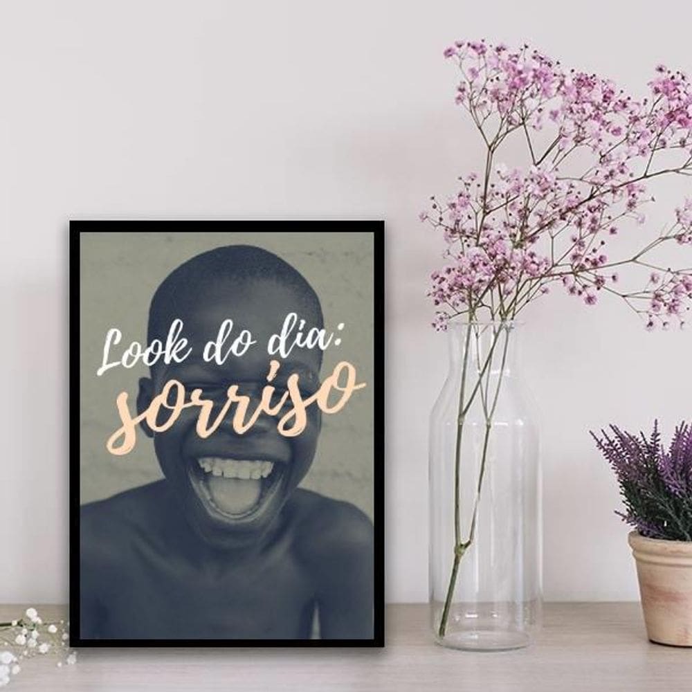 Quadro Sorriso Look Do Dia 33X24Cm Vidro Preta