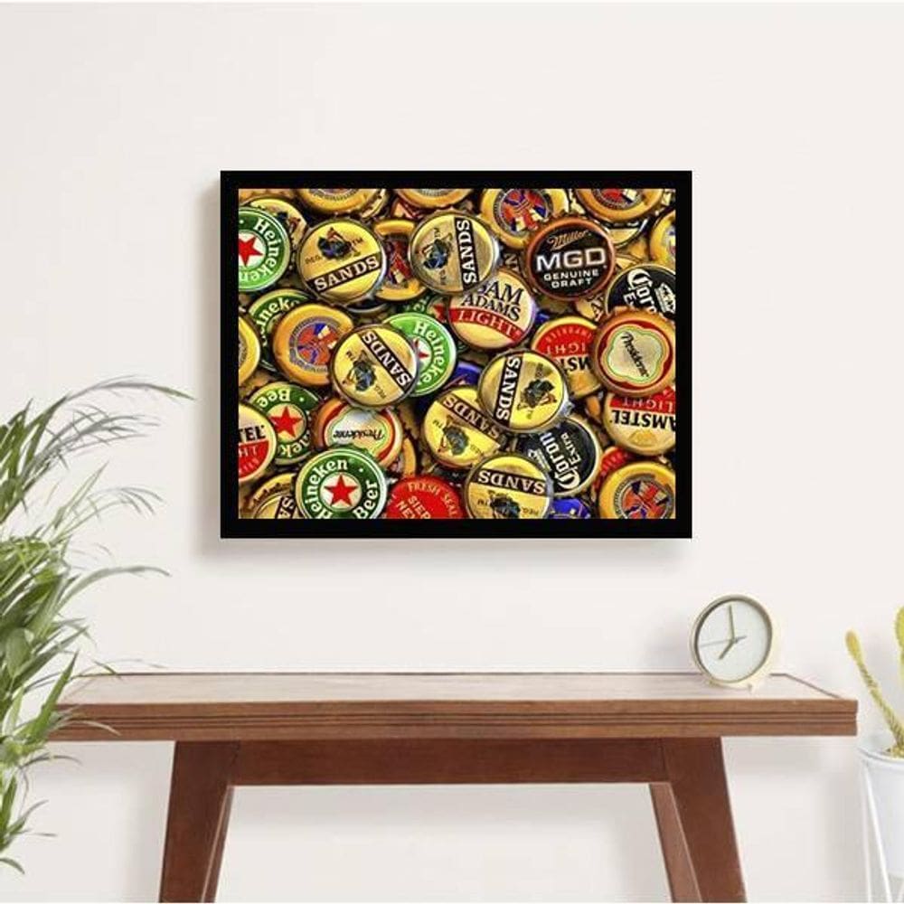 Quadro Tampinhas De Cerveja 24X18Cm - Com Vidro