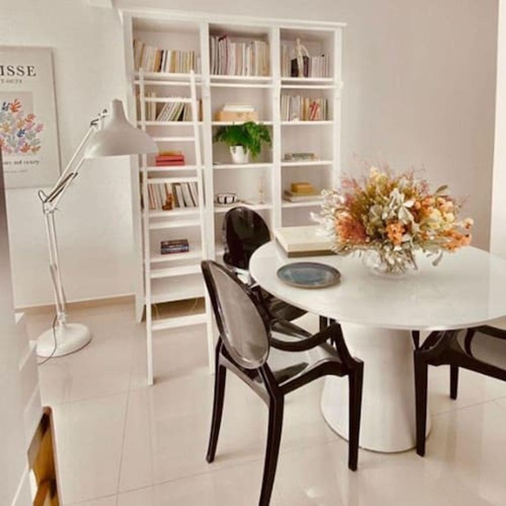 Mesa De Jantar Cone 150 Cm Tampo De Vidro Laca Branca Branco