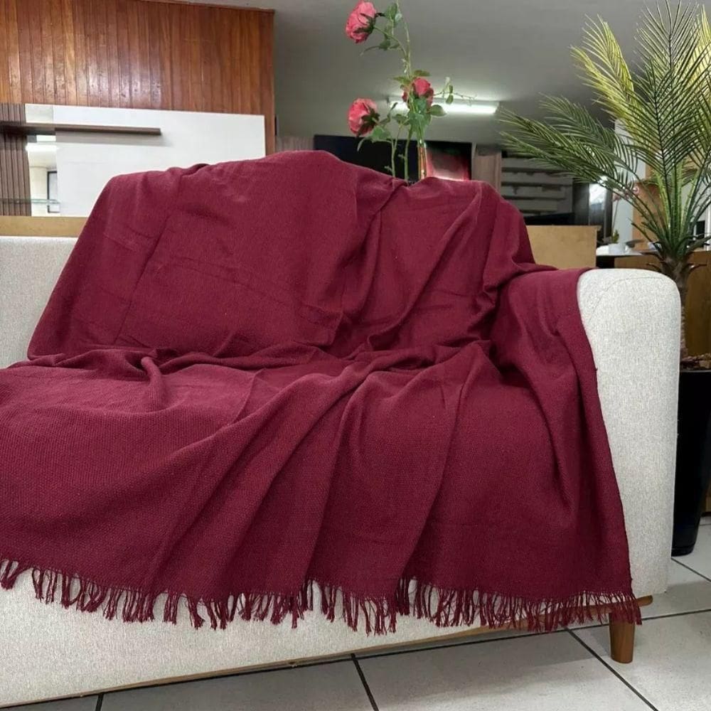 Manta Para Sofá 2 E 3 Lugares Super King Luxo Gigante 3,00x1,80 Cobertor Capa De Sofa E Cama Grande Bordô