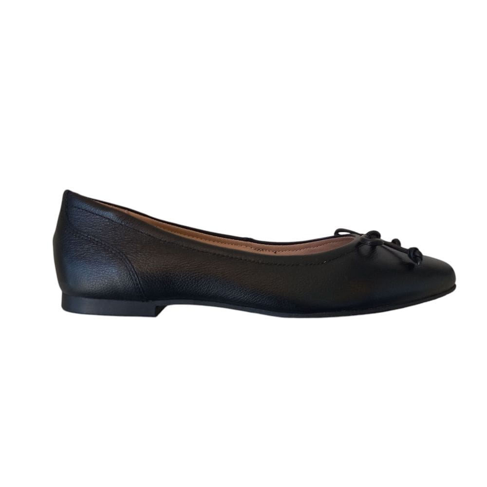 Sapatilha Feminina 365 Soft Couro Confort Flat Preta Laço