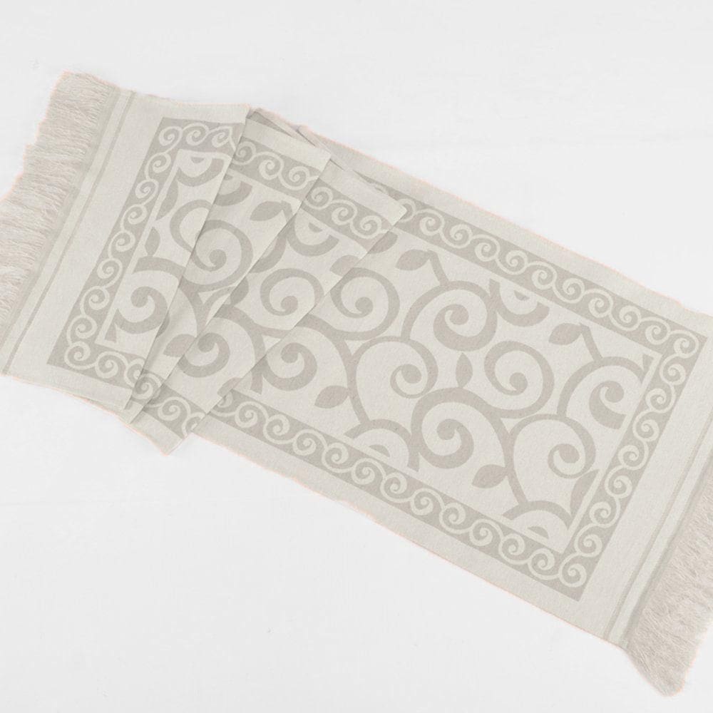 Peseira Decorativa Turin Com Franja 58% Algodão / 42% Poliéster - Arabesco Bege