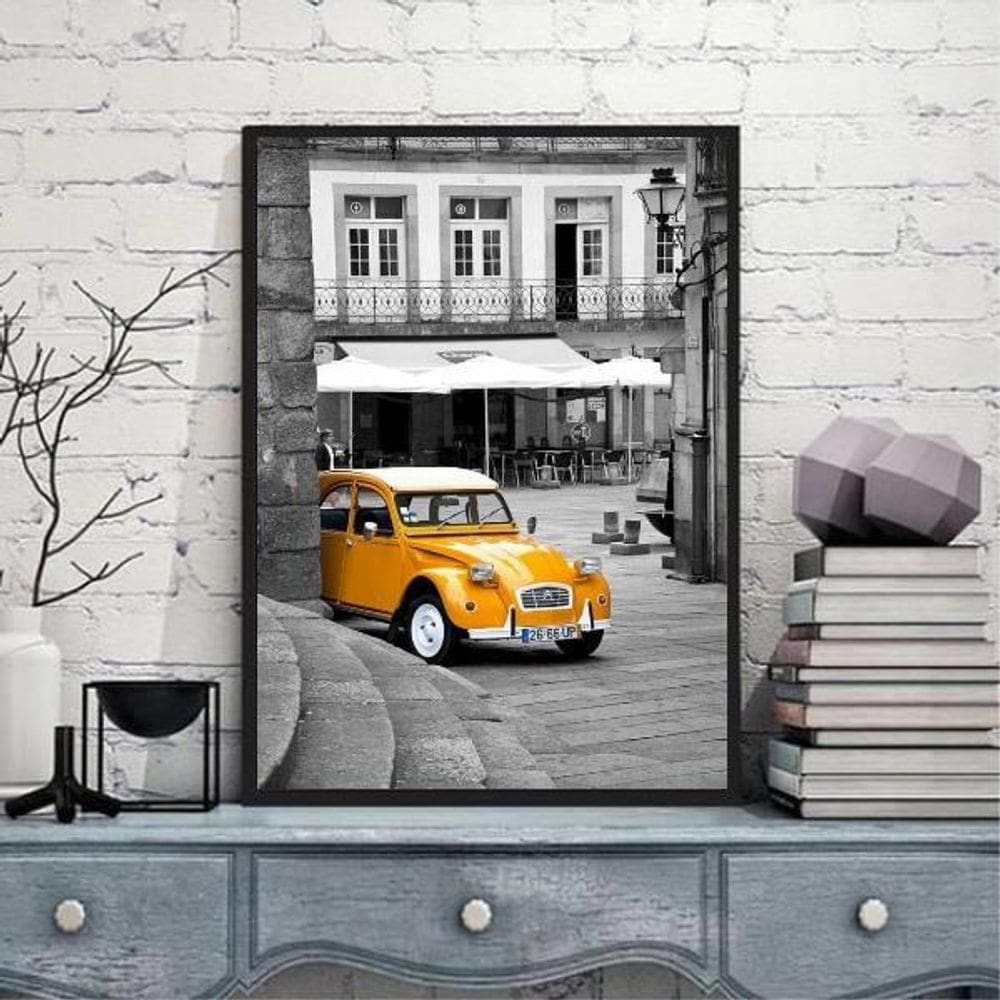 Quadro Fotografia Cidade Com Carro Amarelo 33X24 - Preta