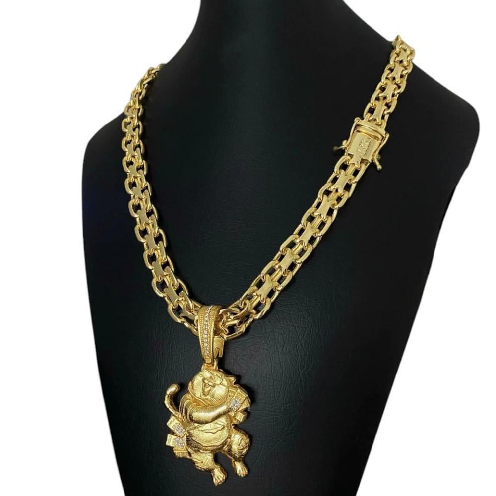 Cordão Cadeado Duplo 13Mm + Pingente Tigrinho Banhado A Ouro