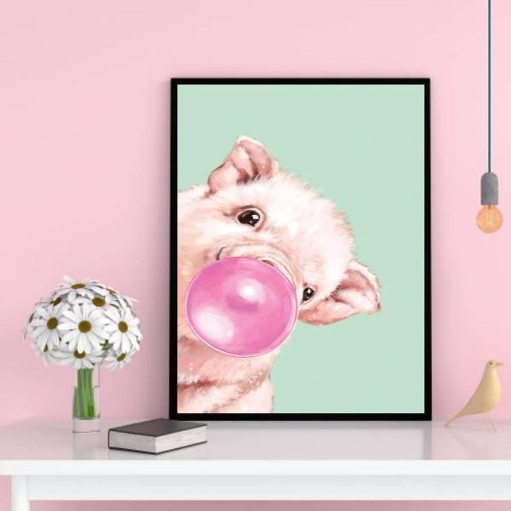 Quadro Decorativo Porquinho Bubble Gum 45X34 C/Vidro - Preta