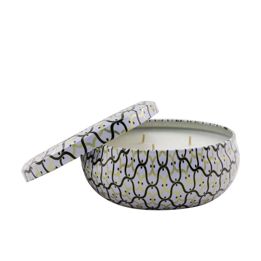 Vela Voluspa Gardenia Colonia com 3 Pavios em Lata