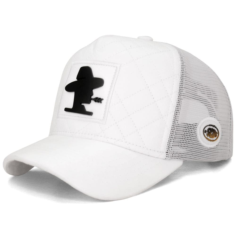 Boné Sacudido`s Edição Limitada - Logo Metal - Matelassê Branco