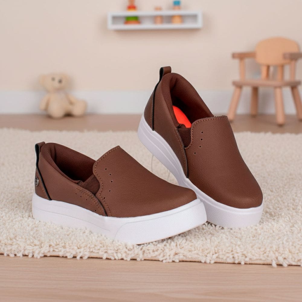 Tênis Infantil Menino K360 Ultra Leve Marrom