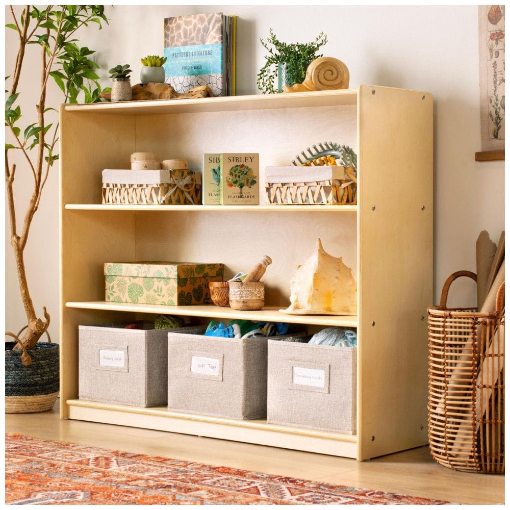 Estante baixa Guidecraft EdQ 3-Shelf Open Storage Natural com 3 prateleiras abertas e 3 caixas de tecido 91cm