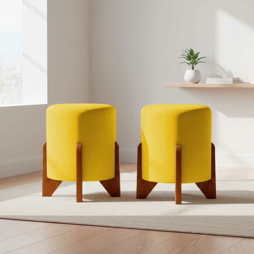 Kit 2 Puffs Decorativos Eloah Redondo Assento Extra para Sala Quarto Suede Cores Pufe com Pés de Madeira