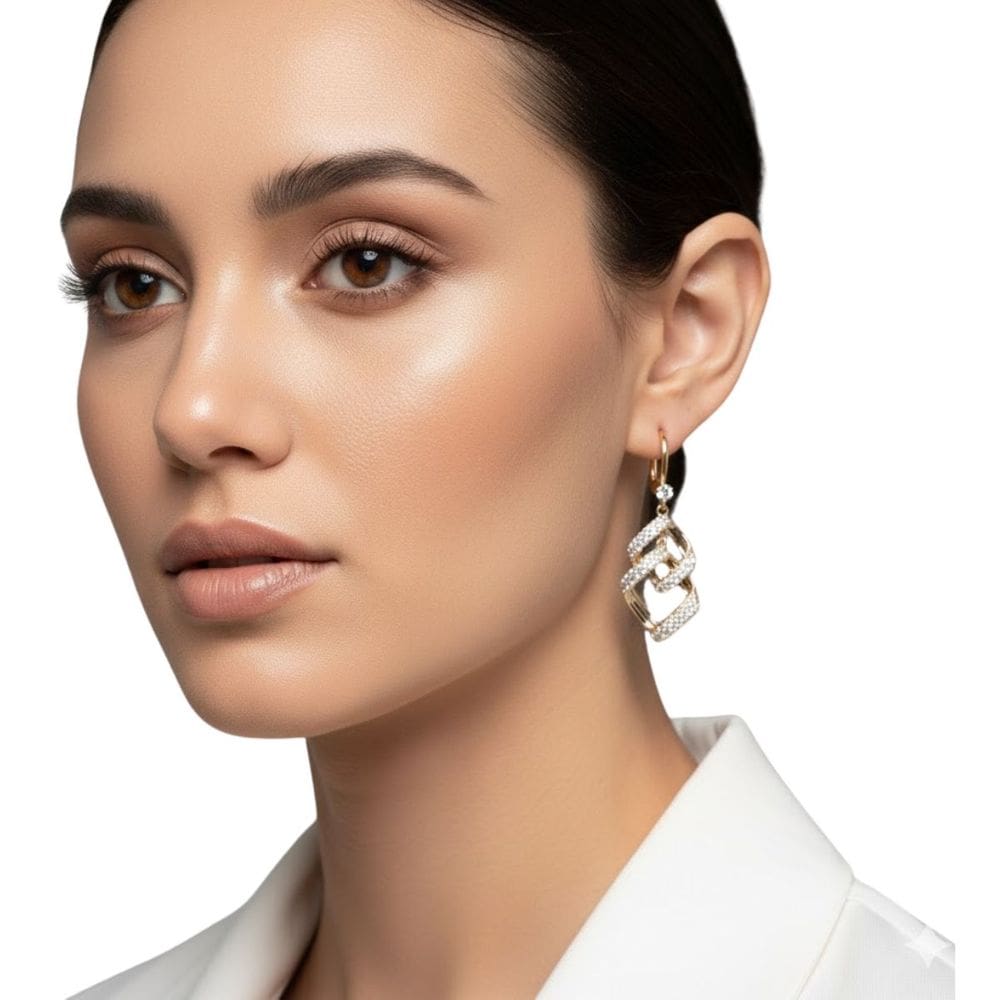 Brinco Feminino Losango Duplo Entrelaçado com Zircônias Luxo