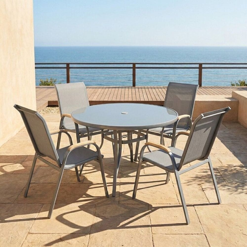 Kit com 4 Cadeiras de Alumínio para Jardim Pipa e Mesa em Alumínio e Tampo em Vidro Arpoador Cinza