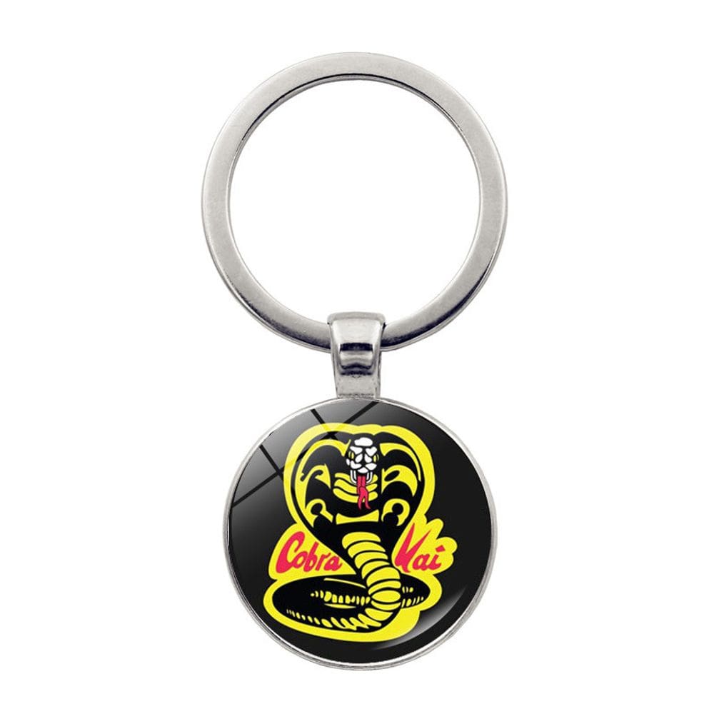 Logotipo icônico do chaveiro Cobra Kai para fãs e colecionadores