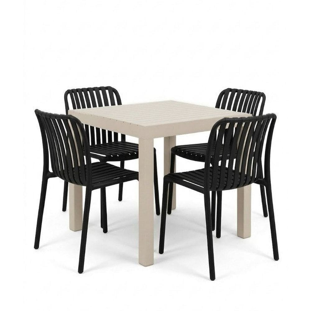 Kit 1 Mesa Creta e 4 Cadeira Cancun em Polipropileno Nude/Preto