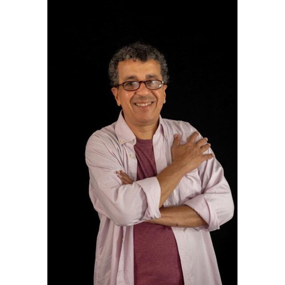 Quem Lê Tanta Notícia